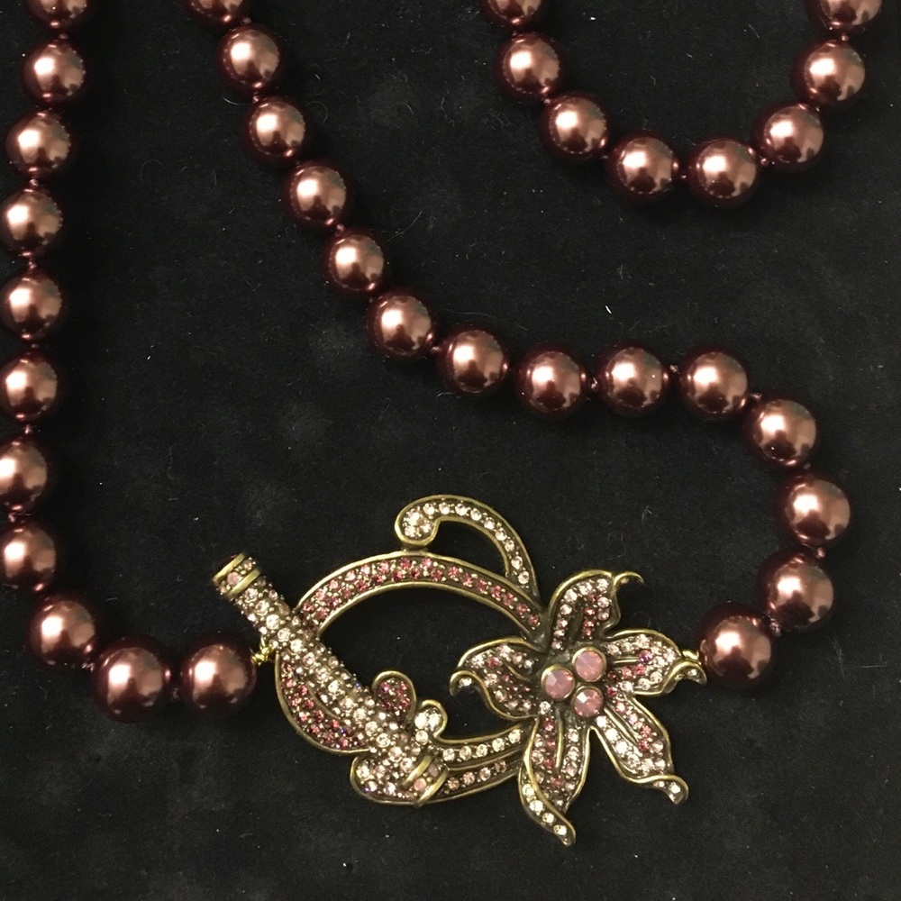 Heidi Daus Perennial Favorite toggle necklace